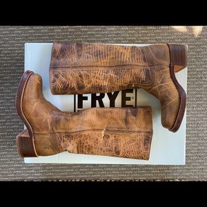 Campus Frye Dark Brown Boots
